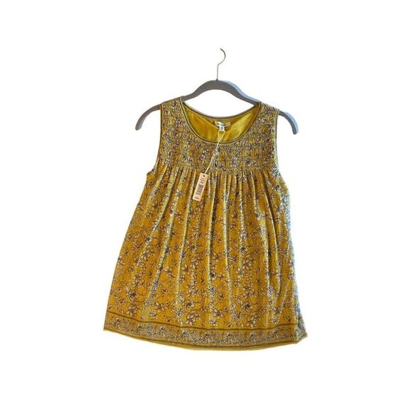 Max Studio Tops - max studio NWT women’s sleeveless, yellow, floral, smart blouse, size XS